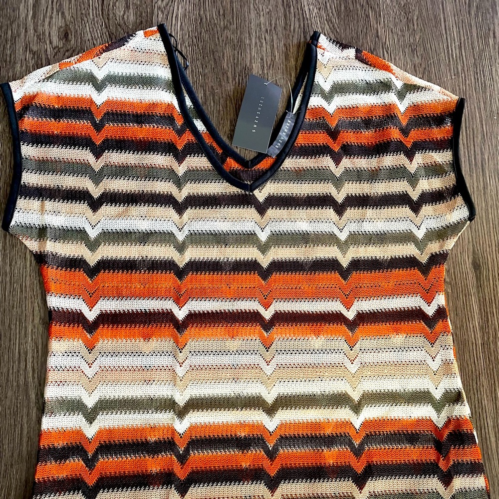 🌸 2 for $15 🌸 NWT Suzy Shier trendy top